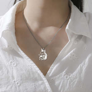 Colgante de Moissanita con Cabeza de Zorro, Plata de Ley 925, Chapado en Oro de 14K, Joyería Minimalista para Amantes de los Zorros, Mujeres y Hombres - Product Image 5