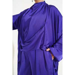 ชุดซาตินสามชิ้นสีม่วงลายปกติ TR ขนาด36-38 - Product Image 2