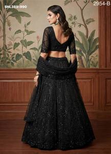 Lehenga Choli pour femme, design Bollywood, en tissu filet avec motif en cristal, broderie à la main avec des fils et des paillettes, fabricant de mode - Product Image 4