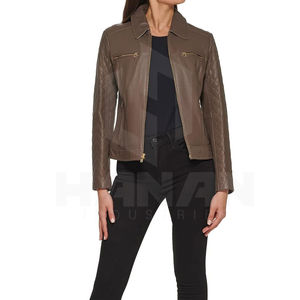 Veste en cuir véritable Slim Fit pour femmes de conception de vente chaude avec coutures décoratives manches zippées et finition lisse - Product Image 5