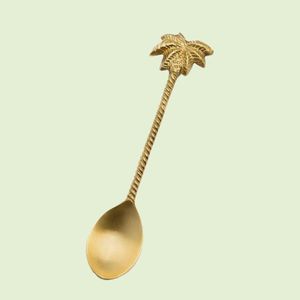 Juego de cubiertos decorativos de metal con acabado dorado de lujo con detalles elegantes adecuados para la decoración del hogar de inspiración real y la buena cena - Product Image 2