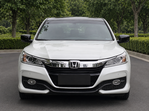 Honda Accord 2016 d'occasion, 2.0L CVT FWD, conduite à gauche, essence, berline à vendre - Product Image 3