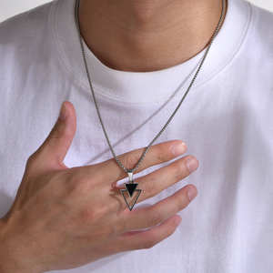 Collar con Colgante Triangular Estilo Hip-Hop, Plata de Ley Chapada en Oro, Diamantes Cultivados en Laboratorio, Joyería Impermeable para Hombre - Product Image 3