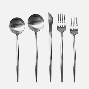 Juego de cubiertos de acero inoxidable chapado en oro de primera calidad para comedor vintage de lujo con asas pulidas elegantes 4 piezas - Product Image 3