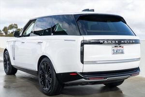 ข้อเสนอส่วนลด รถยนต์ SUV มือสอง ไมล์น้อย ปี 2024 แลนด์โรเวอร์ เรนจ์โรเวอร์ ออโตไบโอกราฟี - Product Image 3