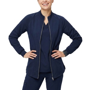 Blouse de travail médicale professionnelle personnalisable en gros, col rond, fentes latérales, poches utilitaires, pour infirmières - Product Image 1