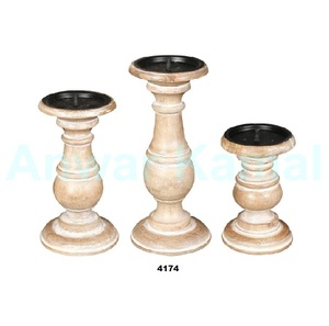 Lot de 3 bougeoirs blancs petits et grands bougeoirs décoratifs pour la maison, le salon et la salle à manger. - Product Image 2