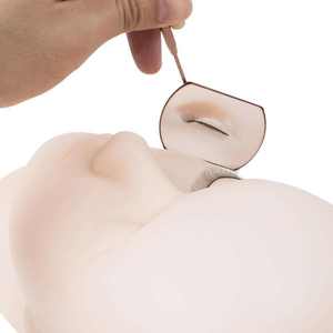 Miroir de poche pour cils en acier inoxydable éclairé 3X de haute qualité avec options personnalisables - Product Image 6