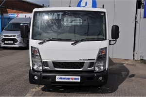 Camioneta Nissan-NT400 Cabstar 2016 Usada con 31000 Kilometros, Transmisión Manual, Diésel, Emisión Euro VI, 4 Asientos, Camión Volquete - Product Image 3
