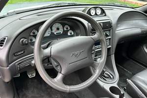 FORD MUSTANG SALEEN S281 COUPÉ SUPERCHARGEÉ D'OCCASION (LHD/RHD) 2000 - Product Image 3