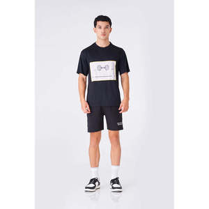 Camiseta de gimnasio gráfica para hombre para máximo rendimiento - Product Image 1