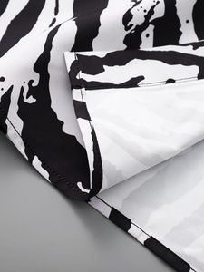 Conjunto de dos piezas de ropa informal de verano para hombre, camisa de manga corta negra, pantalones cortos de secado rápido, transpirable, logotipo personalizado a la moda - Product Image 5