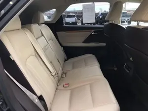 รถเล็กซัส RX 350 รุ่นพื้นฐาน ปี 2016 ที่ได้รับการรับรอง - Product Image 5