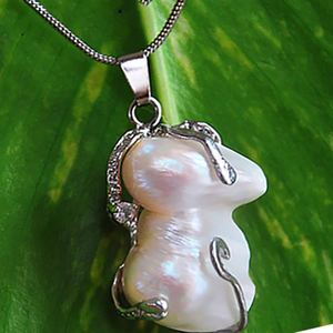 Pendentifs en perles d'eau douce, bijoux en coquillages, forme baroque naturelle avec motif blanc, perles en vrac - Product Image 2