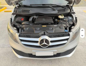 Mercedes-Benz V220d 2021 Seminuevo, Volante a la Izquierda, 8 Asientos, Emisión Euro V, en Venta - Product Image 5