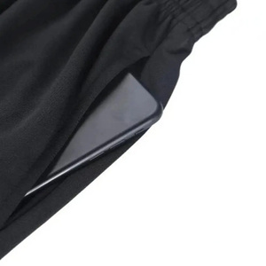 Ensemble d'uniformes de basket-ball personnalisés pour hommes – Maillot et short de sport de haute qualité pour club et équipe - Product Image 4