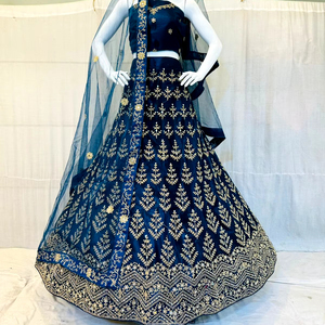 Costume de mariée indien élégant Zarna 16 Kali Lehenga Heavy Glitter Jarkan Stone Mirror Shisha Big Flare Can-Can Durable Indian Bridal Suit Net Fabric - Product Image 1