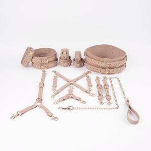 Ensemble de retenue BDSM 16 pièces de différentes couleurs et options de quincaillerie ceinture et menottes de cuisse BDSM-0013 en cuir de vachette véritable - Product Image 5
