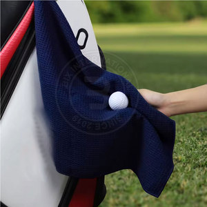 ผ้าขนหนูวาฟเฟิลสำหรับกอล์ฟ น้ำหนักเบา ราคาขายส่งจำนวนมาก สำหรับขจัดคราบสกปรกบนร่องหน้าไม้เหล็ก อุปกรณ์สนามกอล์ฟ - Product Image 3