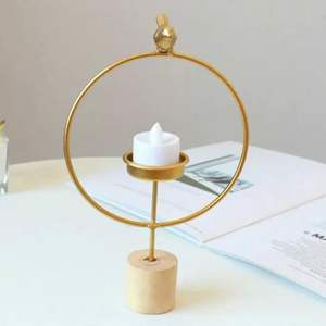 เชิงเทียนโลหะตกแต่งงานฝีมือสุดหรูสำหรับเดือนรอมฎอน เหมาะสำหรับเพิ่มเสน่ห์และความงดงามให้กับการตกแต่งแสงสว่างในทุกห้อง - Product Image 1