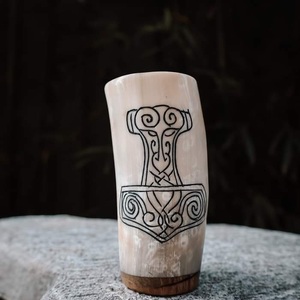 คุณภาพส่งออกดีไซน์โบราณแตรแก้วสั้นทำมือธรรมชาติสำหรับหมีถ้วยดื่มอาเกตสำหรับบาร์จากอินเดีย - Product Image 1