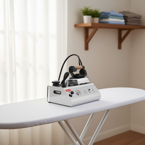 Fer à repasser électrique Giorgio Inox PS326 1000W 5,5 bars (2,5 L) à vapeur - Product Image 3