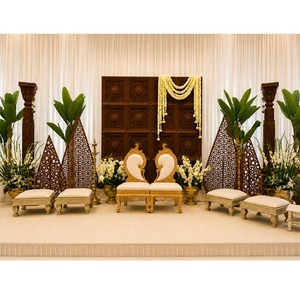Chaises Vedi à assise basse pour mandaps de mariage, chaises de mariage élégantes en bois, ensemble de chaises en bois élégantes pour mandap de mariage - Product Image 6