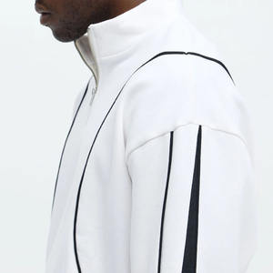 Ensemble de survêtement pour homme en tissu polaire, confortable, respirant et durable, impression et broderie de logo personnalisés, couleurs personnalisées - Product Image 5