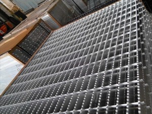 Grille <span class=keywords><strong>rectangulaire</strong></span> en aluminium à barres dentelées, soudées par sertissage, 19-SG-4 - Product Image 6