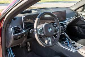 BMW i4 Gran Coupé électrique d'occasion 2023, transmission intégrale, double batterie lithium, sièges en cuir de luxe, conduite à gauche, boîte manuelle - Product Image 5