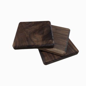 Posavasos de madera de Acacia rústica eco-duraderos hechos a mano, decoración de mesa elegante para el hogar y el bar, los últimos posavasos de nogal - Product Image 5