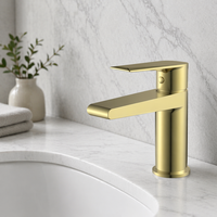 Robinet de lavabo en laiton massif chromé à poignée unique pour projets hôteliers et d'appartements, achat en gros, logo personnalisé