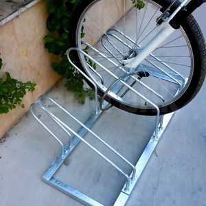 Support de rangement vertical pour vélos 105 x 40 cm, support de stationnement pour vélos galvanisé - Product Image 3
