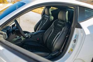 Ford Mustang Shelby Super Snake Coupé 2024, Transmisión Manual de 6 Velocidades, Motor V8 Supercargado de 830 hp, Asientos de Cuero, SUV Euro VI - Product Image 6