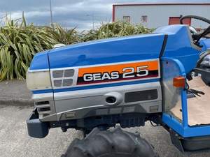 Tractor de ruedas ISEKI GEAS TG-25 USADO, motor de 25HP, bomba, caja de cambios - Product Image 5