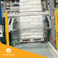 Film étirable médical souple en LLDPE, dimensions de rouleau standard pour charges légères et lourdes, avec options de fixation simple ou latérale