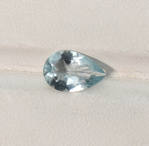 Piedra preciosa de Aguamarina natural en forma de pera de Brasil 9.5X6.5X3.5mm Piedra preciosa suelta para joyería Piedra preciosa de corte de pera facetada - Product Image 1