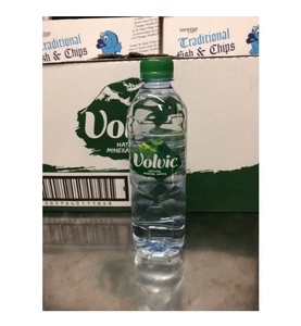Elige el agua Volvic en venta para un sabor fresco y refrescante que proporciona una hidratación esencial para tu estilo de vida ocupado. - Product Image 1