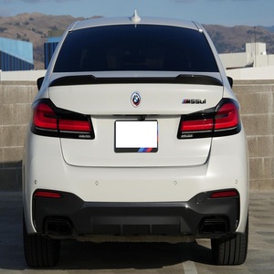 BMW M 550i xDrive 2023, boîte automatique, voiture intelligente, super intelligente, titre propre, sans accident, faible kilométrage - Product Image 2