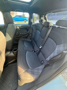 MINI COOPER S HARDTOP 4 PORTES ÉDITION BLEU GLACE 2019 PRÊT À ÊTRE EXPÉDIÉ - Product Image 3