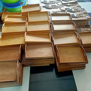 Posavasos de madera natural para tazas sostenibles y disponibles a precio mayorista - Product Image 4