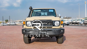Land Cruiser LC79 Pickup 2024 4.0L 4x4 Benzina Doppia Cabina 6 Posti Ruote R18 Aria Condizionata Automatica Guida a Sinistra - Product Image 2