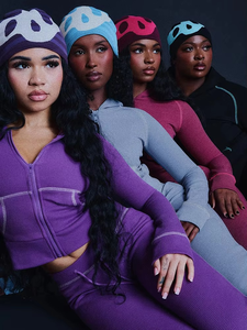 Ensemble 2 pièces pour femme : haut à capuche et pantalon évasé, style décontracté et sportif, avec poches zippées et cordon de serrage, coupe ajustée et extensible - Product Image 2