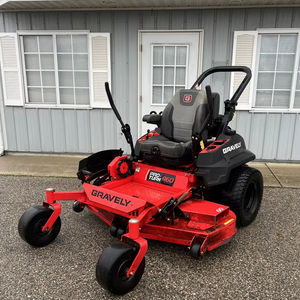 Tondeuse à gazon autoportée industrielle Gravely Pro-Turn 460 de 2018 avec tension de 58 V, produit de haute performance pour serre - Product Image 1