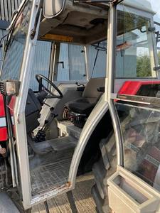 Tracteur Massey Ferguson 390 à vendre. Il a été très bien entretenu et est en excellent état - Product Image 3