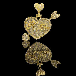 Pendentif unisexe en acier inoxydable avec logo personnalisé, serti de diamants CZ glacés, style hip-hop - Product Image 1