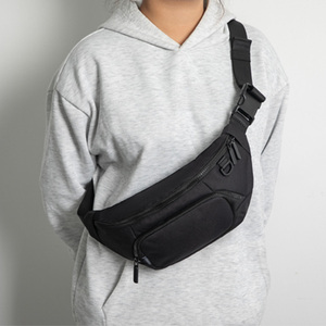 Sac banane polyvalent pour femme, léger et réglable, à porter en bandoulière ou sur la poitrine, idéal pour la randonnée, la course à pied et les voyages - Product Image 2