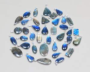 Minimalistic Handmade Labradorite <b>Pendant</b> for Women Blue Flash <b>Crystal</b> <b>Pendant</b> Unique Simple Stylish Everyday Jewelry - Product Image 6