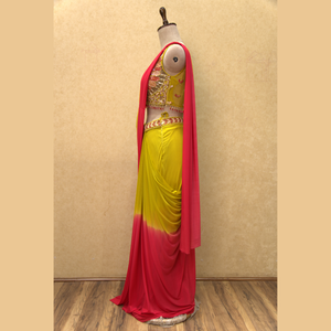 Nuevo Sari festivo de cortina amarilla con acentos rojos cereza Rich Beats Lentejuelas Trabajo hecho a mano y acabado de borla elegante al por mayor India - Product Image 4