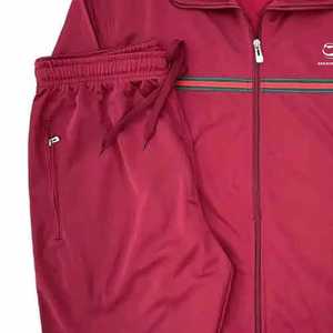 Vêtements de fitness et de sport personnalisés pour hommes survêtement de fitness en gros survêtement de sport d'entraînement pour hommes fabriqué au Pakistan - Product Image 5